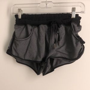 lululemon athletica Shorts - Lululemon grey tie shorts sz 8 69964 lululemon athletica Shorts - Lululemon grey tie shorts sz 8 69964